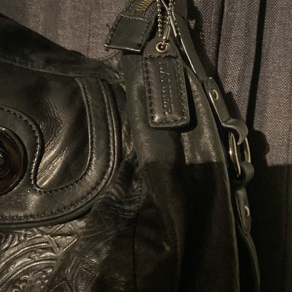 DANIER NWOT leather satchel with designs - Picture 8 of 14